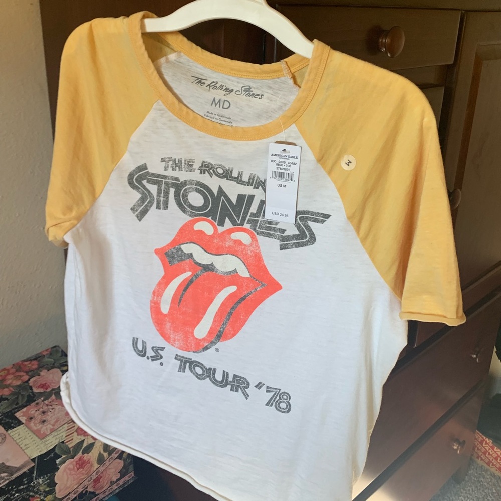 American eagle cropped graphic tee